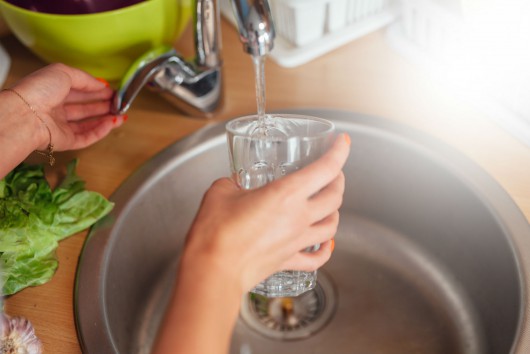 Tap water in the EU: Environmental and health considerations